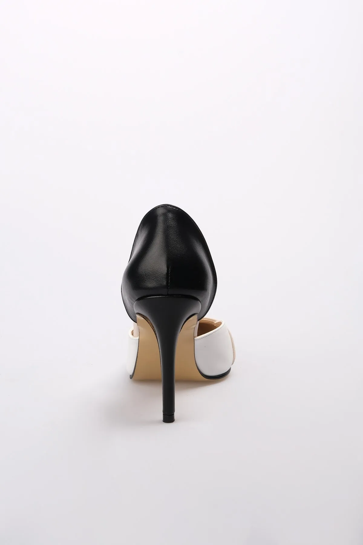 Mio Gusto  Brien Nude, Weiß und Schwarz Farbkombination Damenschuhe mit Stiletto-Absatz