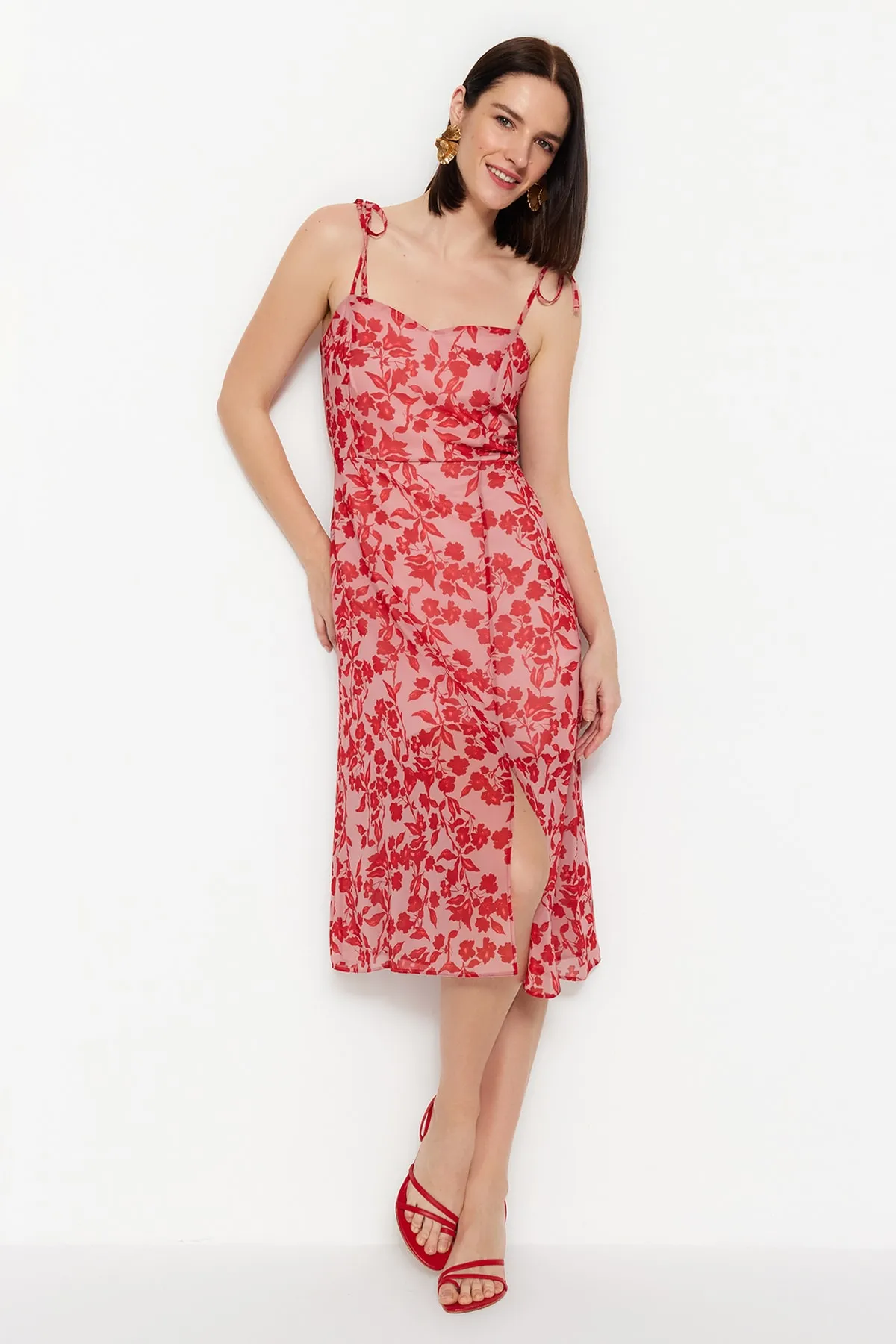 Trendyol Collection  Rotes gewebtes Midi-Kleid mit gefüttertem Blumenmuster TWOSS23EL01660
