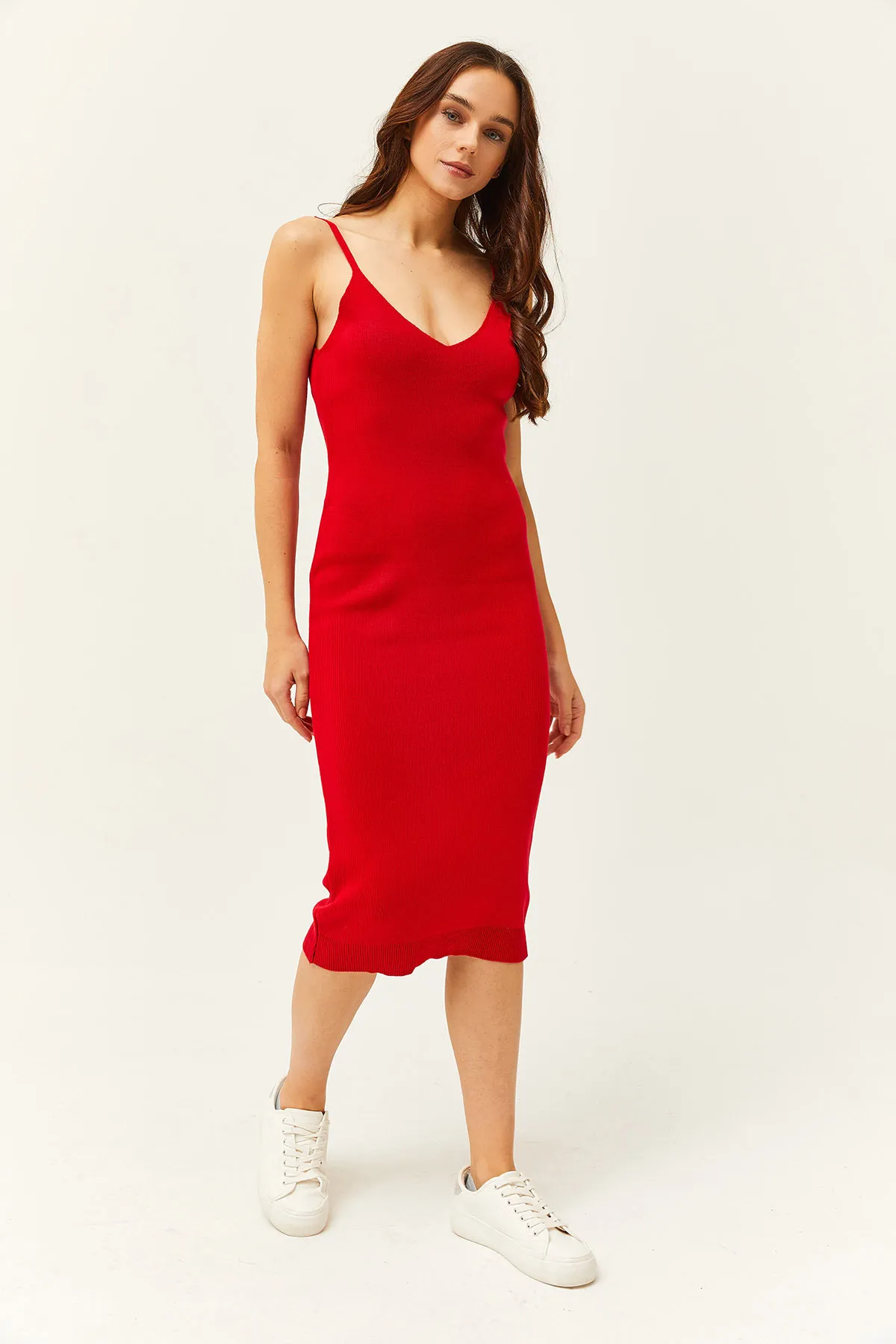 Olalook  Rotes Strickkleid mit dünnen Trägern für Damen, durchbrochener Pulloveranzug TKM-19000241