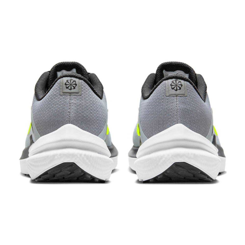 Nike Winflo 10 DV4022-007 / grau