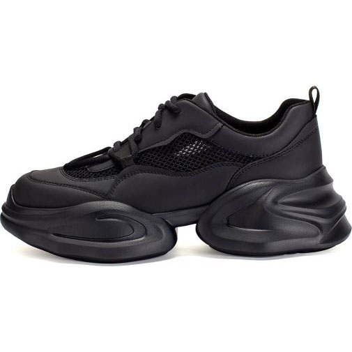 ekonika Sneaker in sportlichem Design