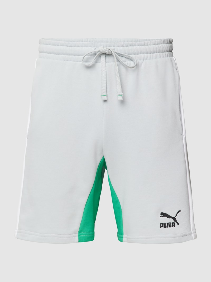 Sweatshorts mit Label-Stitching Modell 'CLASSICS' in hellgrau