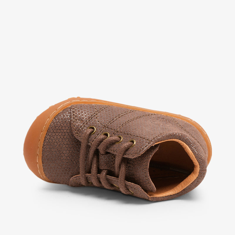 barefoot hale l brown fantasy - Braun