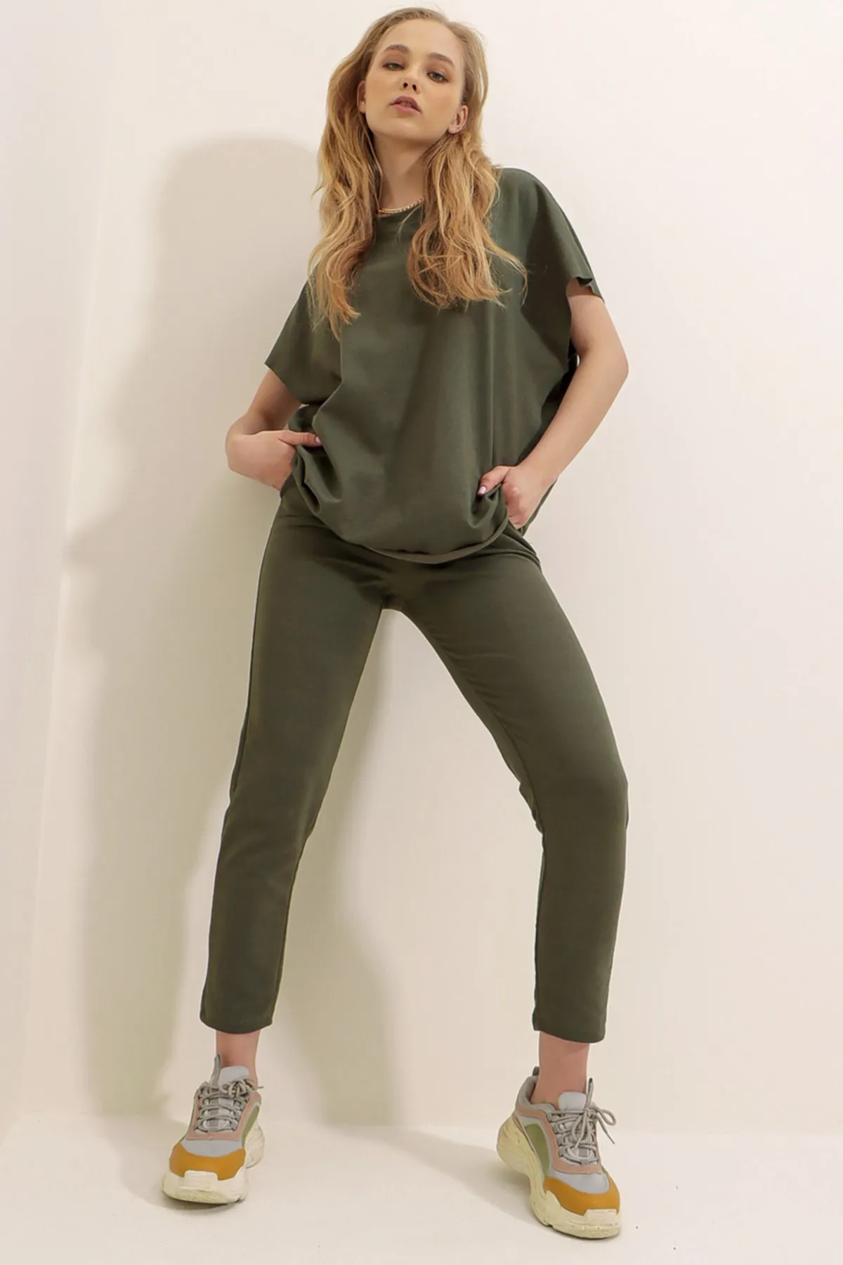 Trend Alaçatı Stili  Trainingsanzug - Khaki - Regular Fit