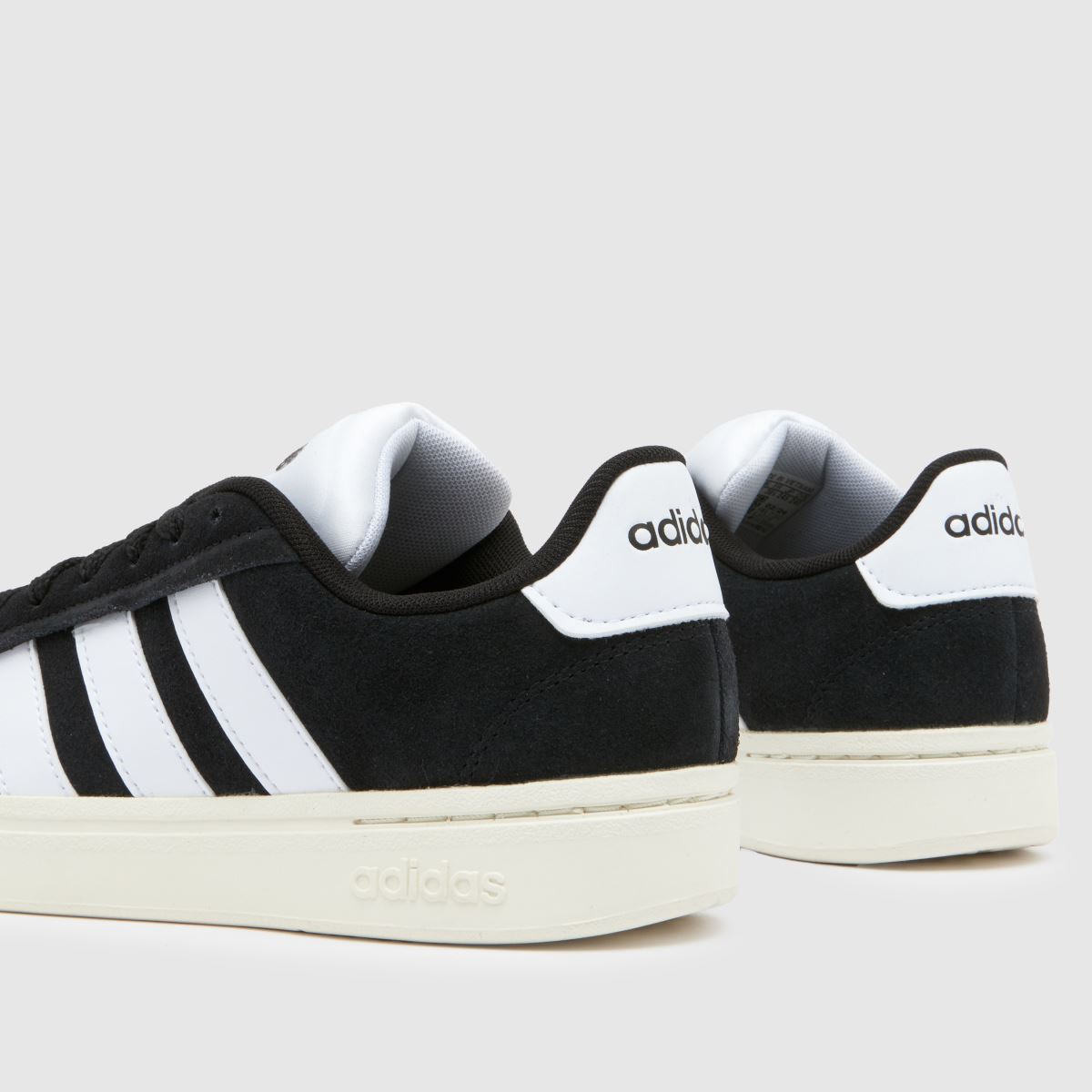 adidas Grand Court Alpha cipők fekete és fehér színben