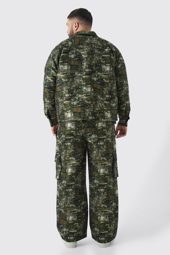 Plus Textured Camo Relaxed Cargo Trouser