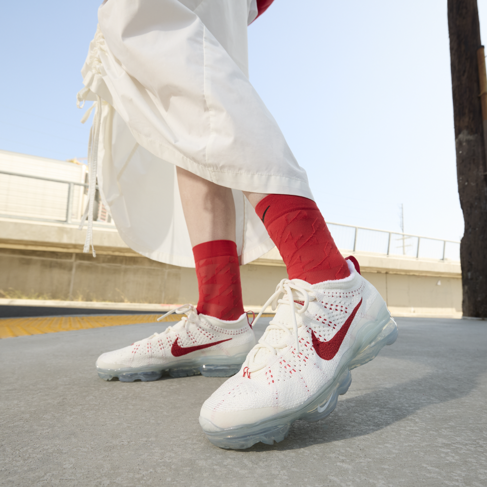 Nike Air VaporMax 2023 Flyknit DV6840-102 / braun