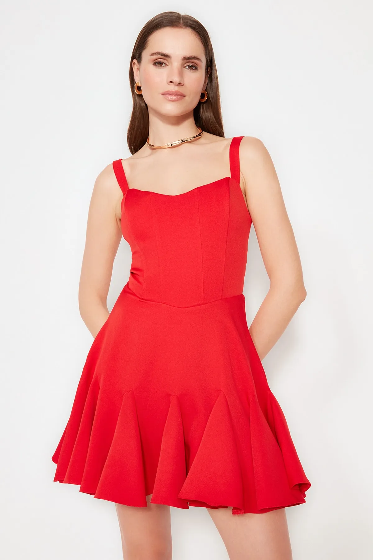 Trendyol Collection  Rotes, gefüttertes, gewebtes Korsett mit detailliertem, elegantem Abendkleid TPRSS23EL00251