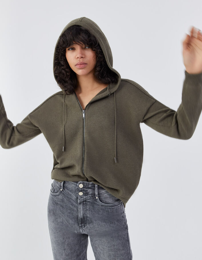 Cardigan capuche kaki chevron bijou et jeux de point femme