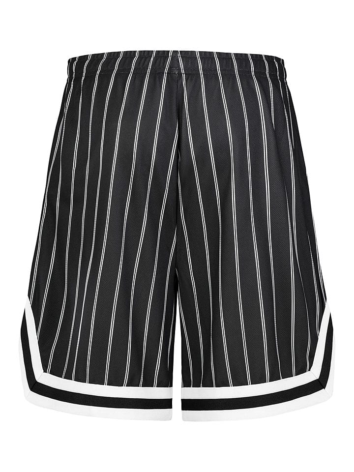 Authentic Style Bermudas in Schwarz günstig kaufen