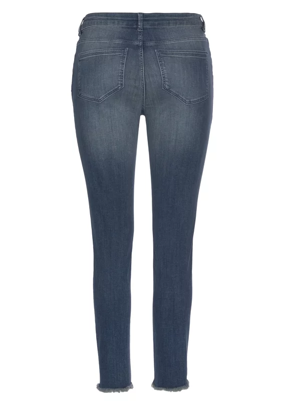 Destroyed-Jeans