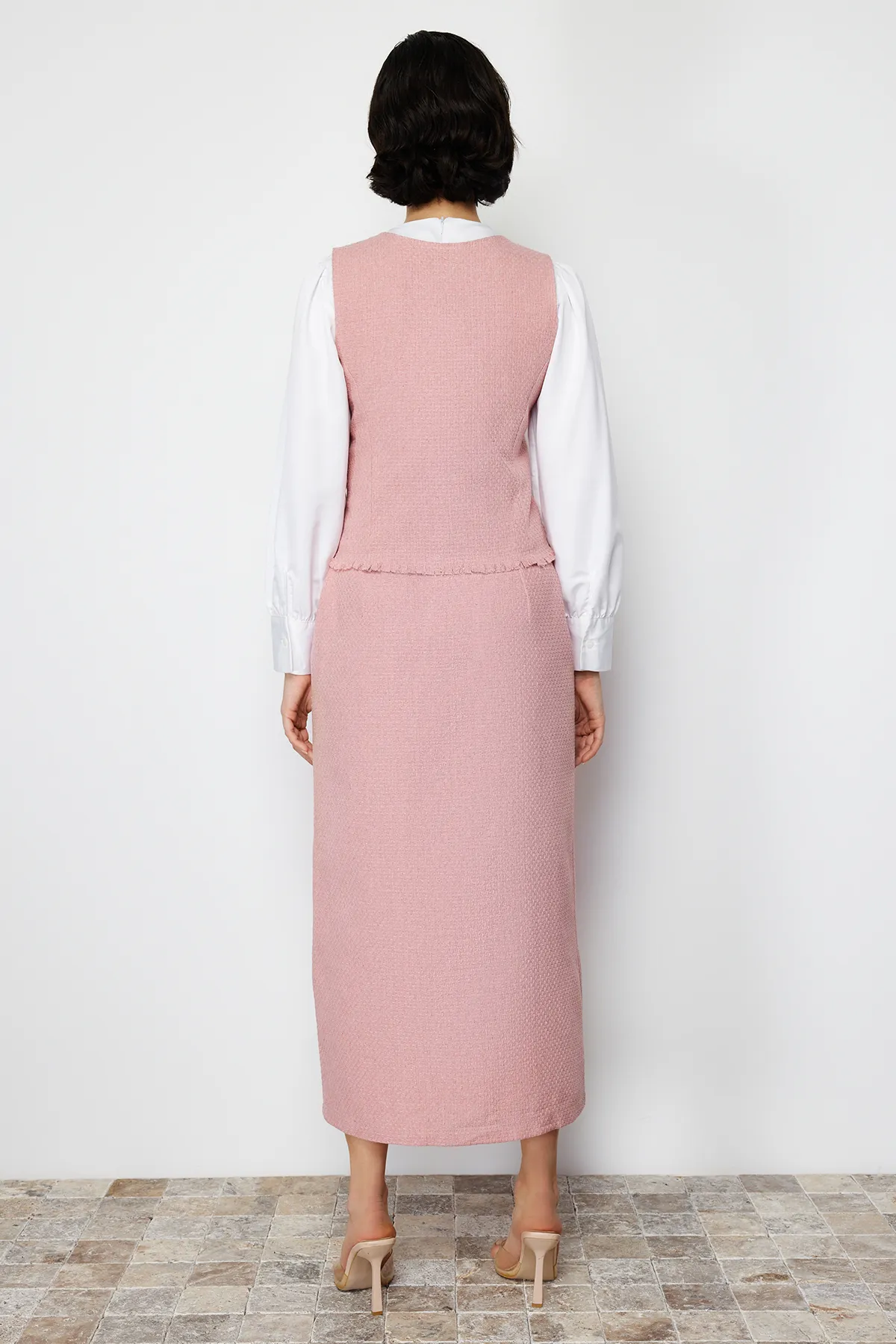 Trendyol Modest  Fuchsiafarbenes Tweed-Westenrock-Set mit gewebtem Unterteil und Oberteil TCTSS24US00013