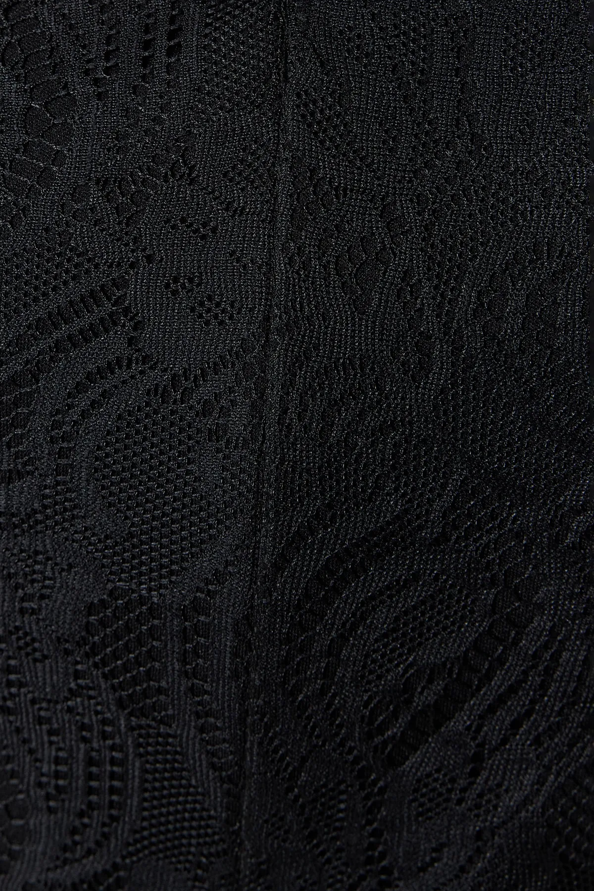 Trendyol Collection  Schwarzes, bauchfreies, gefüttertes Spitzen-Bustier TPRSS23BS00032
