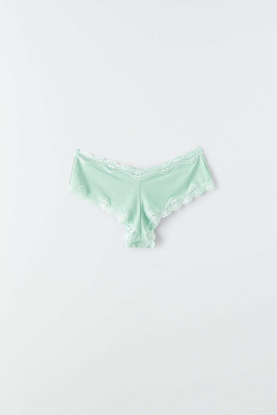Micro lace brazilian