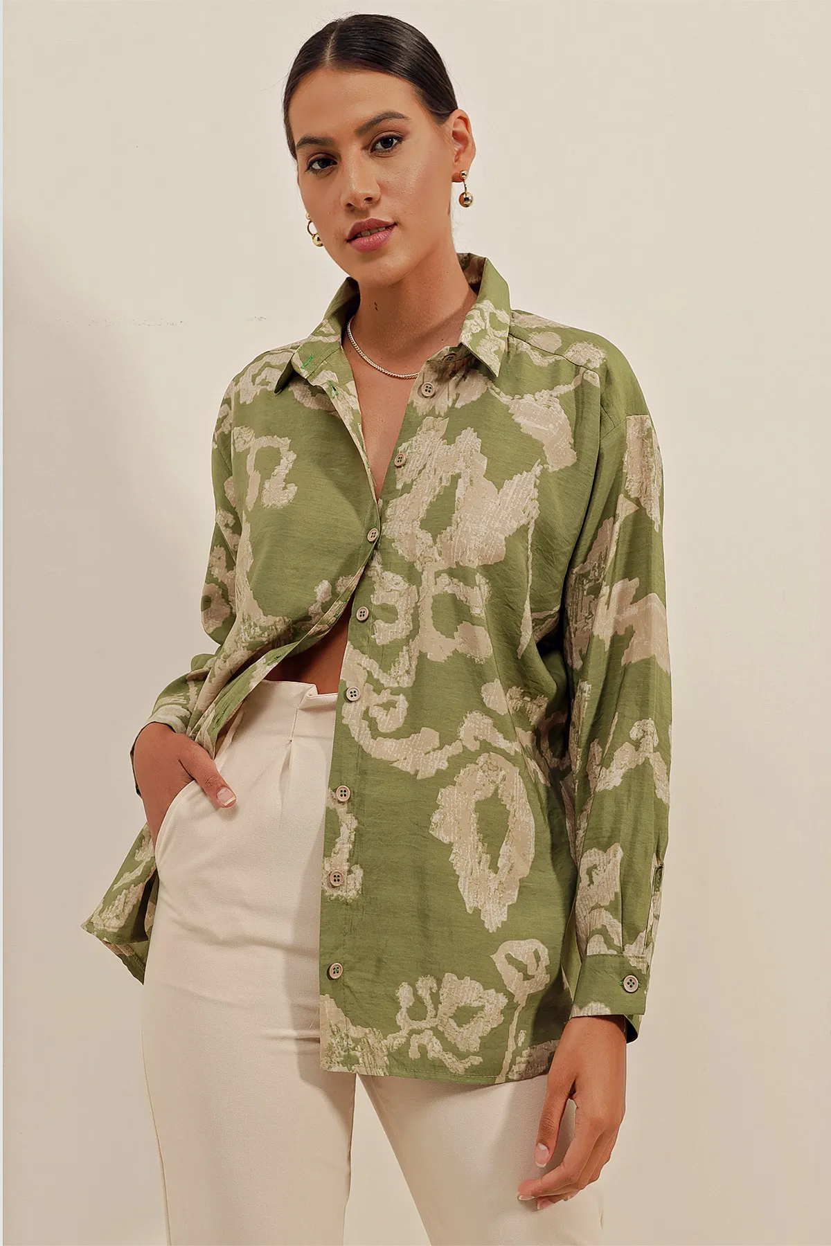 Bigdart  3900 Oversize Long Basic Shirt – V. Grün