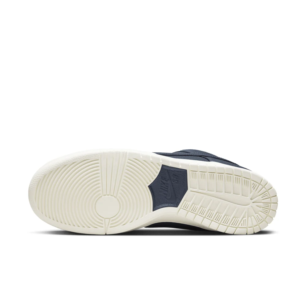 Nike SB Dunk Low Pro Midnight Navy DX6775-400 / blau