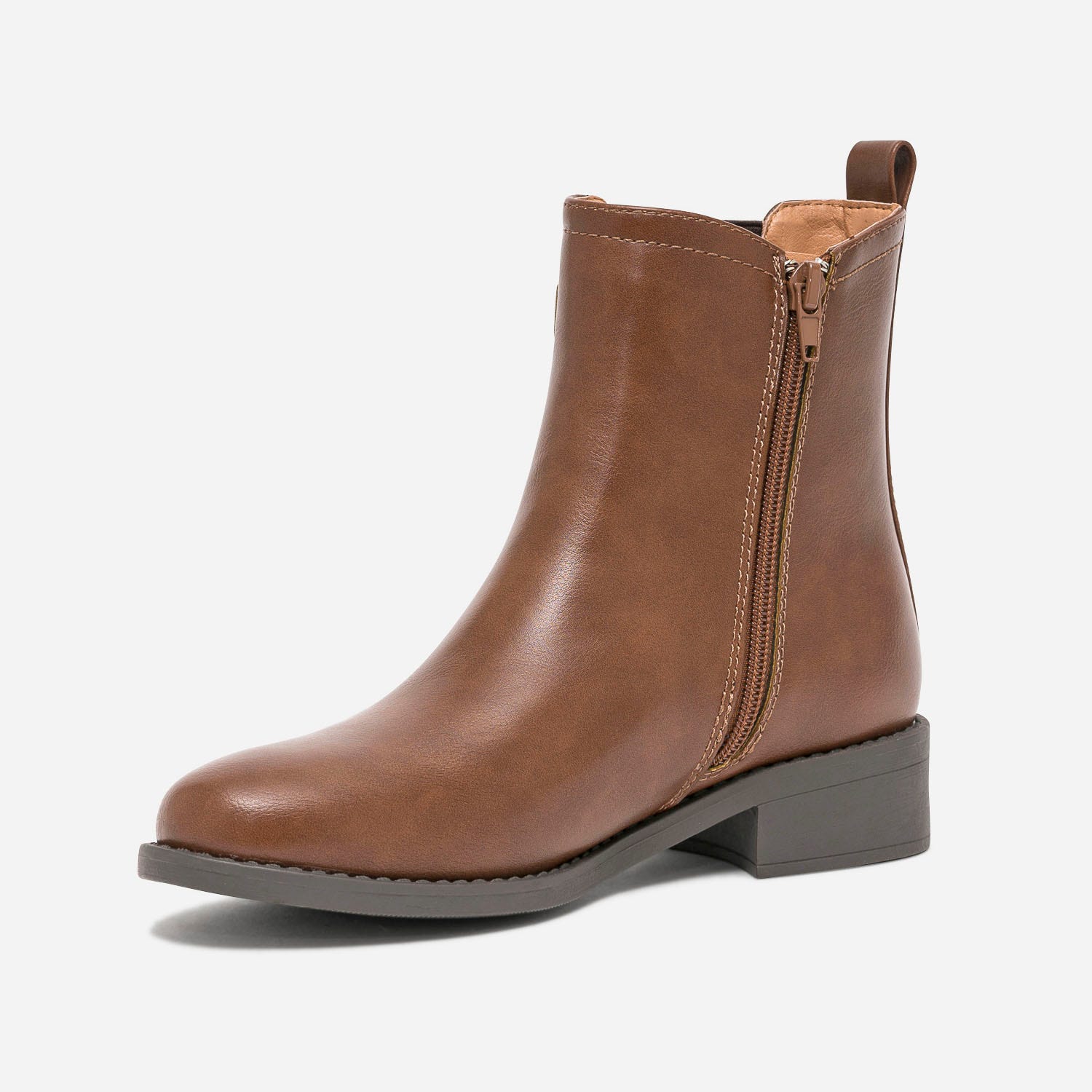 Boots marron avec mors métal doré