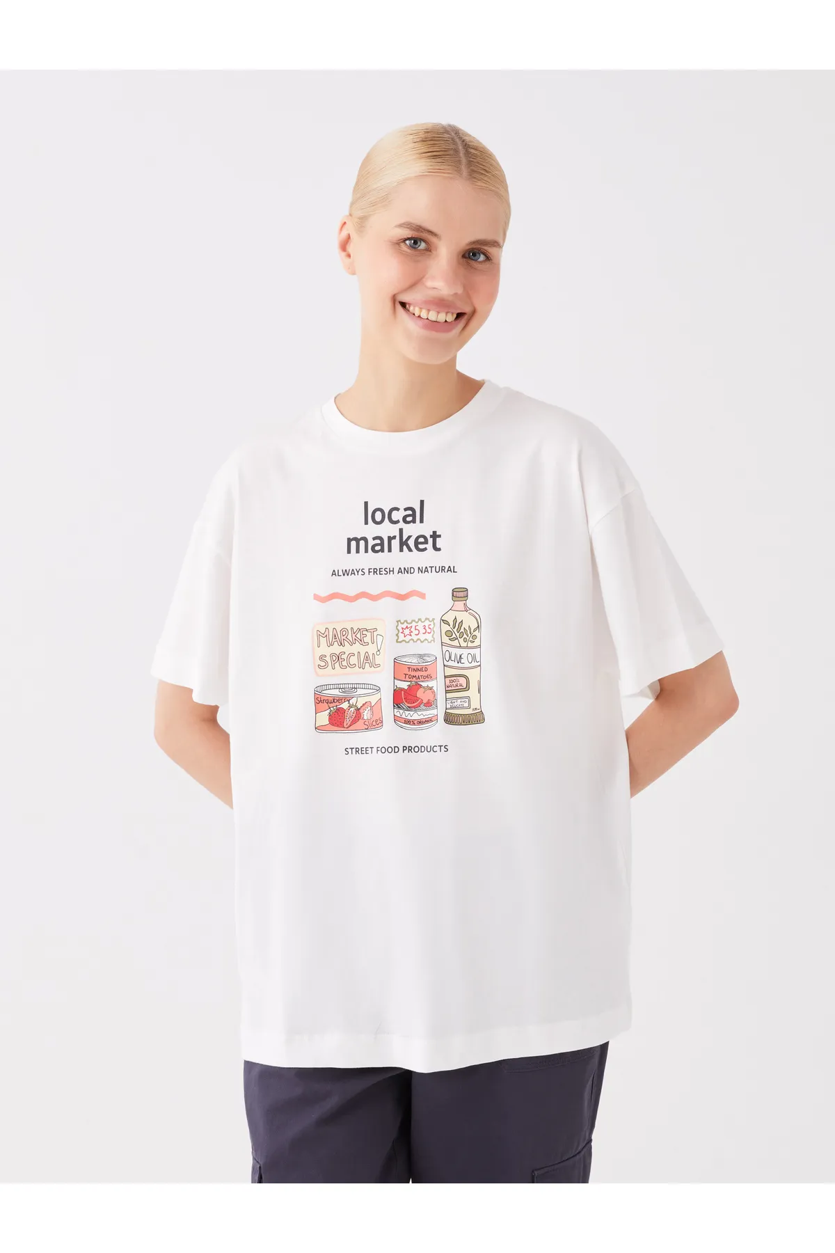 LC Waikiki  Bedruckte, kurzärmlige Oversize-Damentunika mit Rundhalsausschnitt