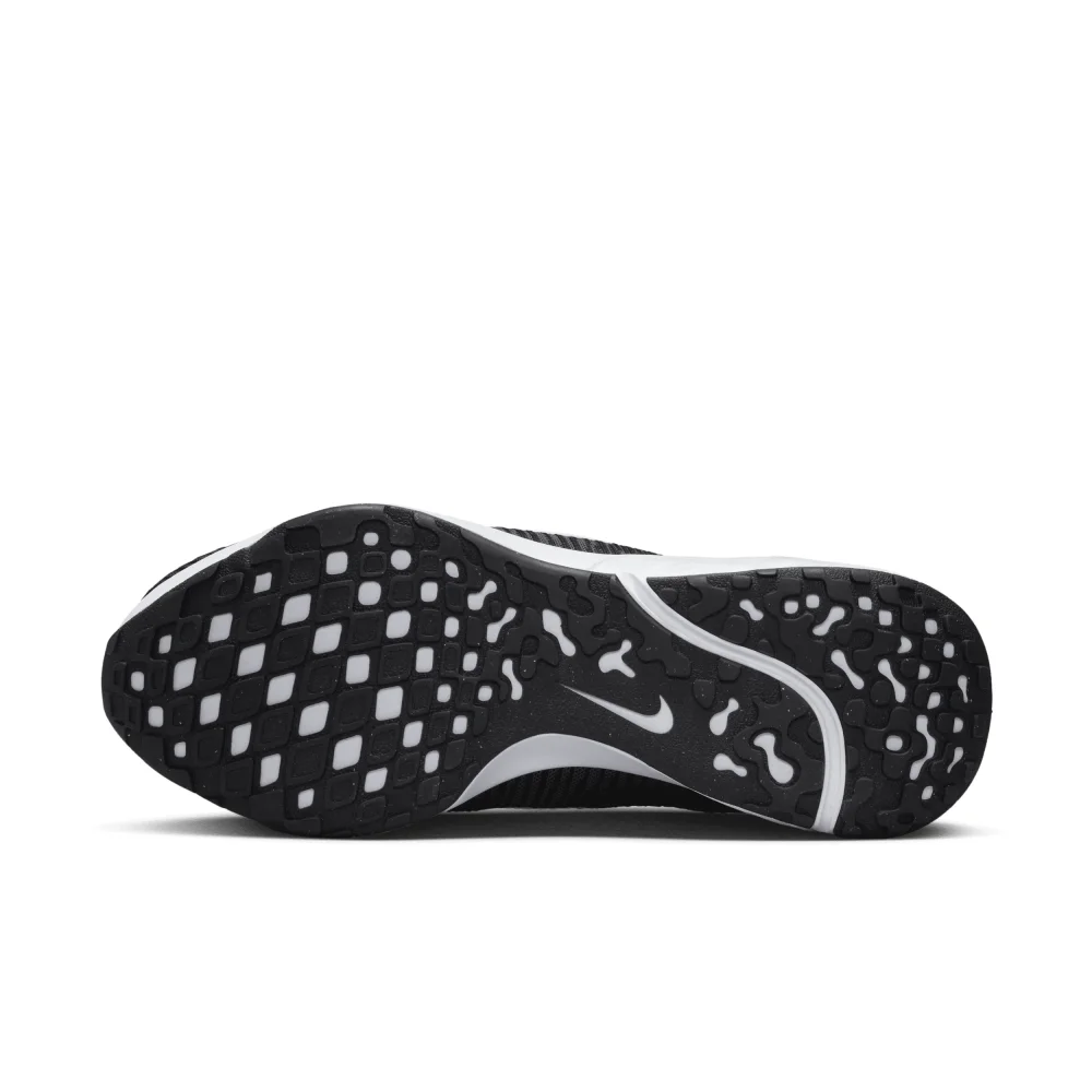 Nike Renew Run 4 DR2682-002 / schwarz