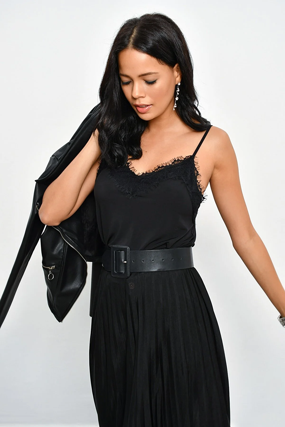 Cool & Sexy  Damen-Unterhemd aus schwarzer Spitze LPP5008