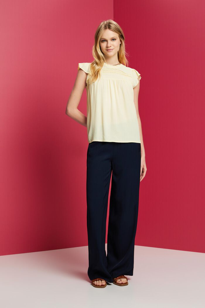 Blouses woven