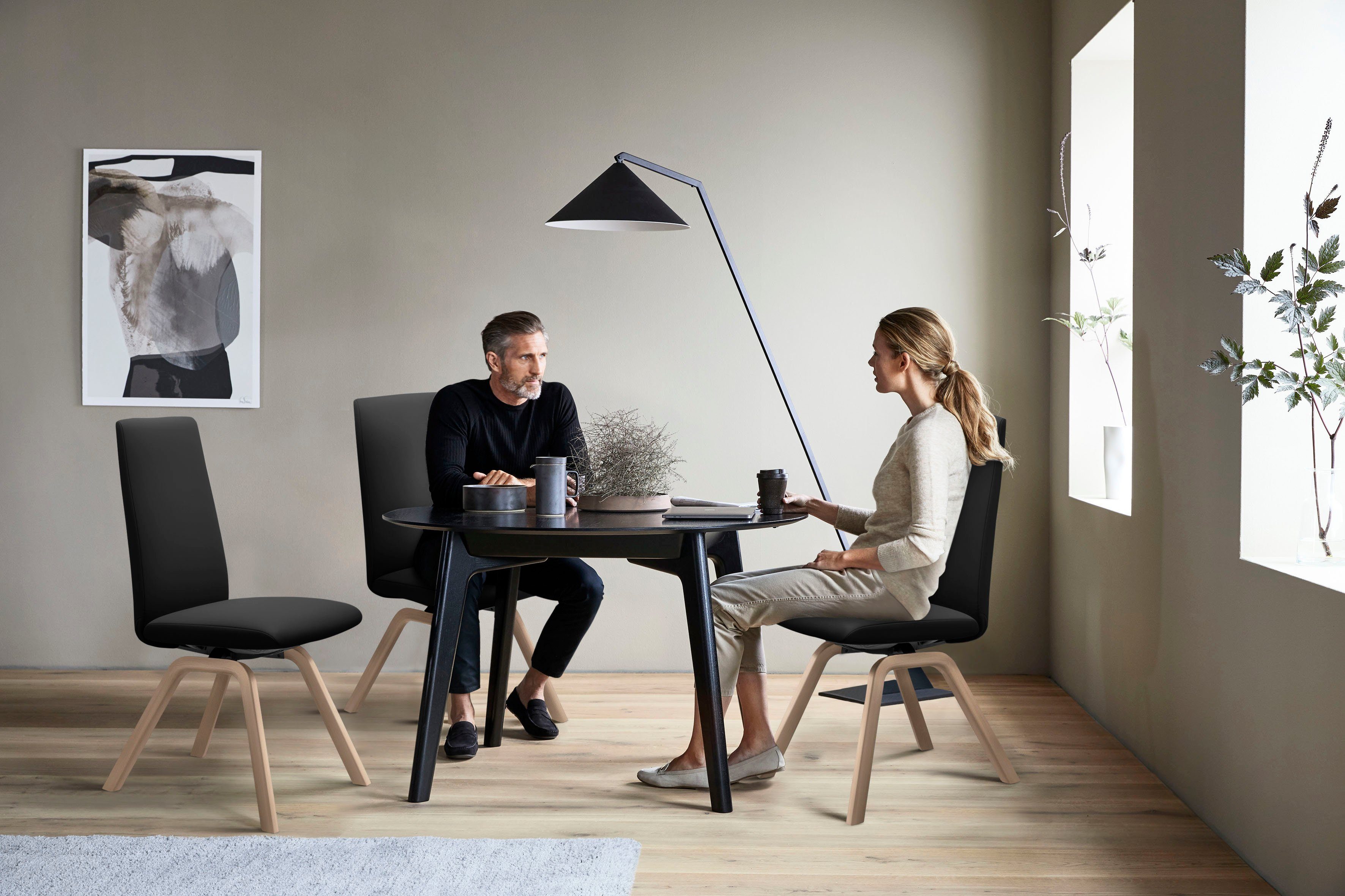 Stressless® Polsterstuhl Laurel, High Back, Größe M, mit schräggestellten Beinen in Schwarz