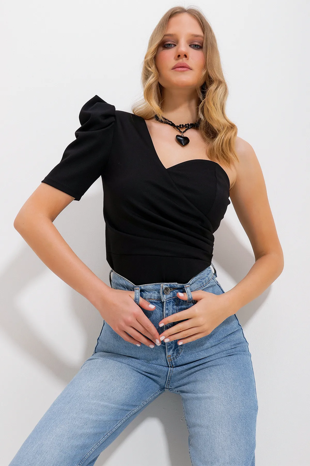 Trend Alaçatı Stili  Bluse - Schwarz - Regular Fit