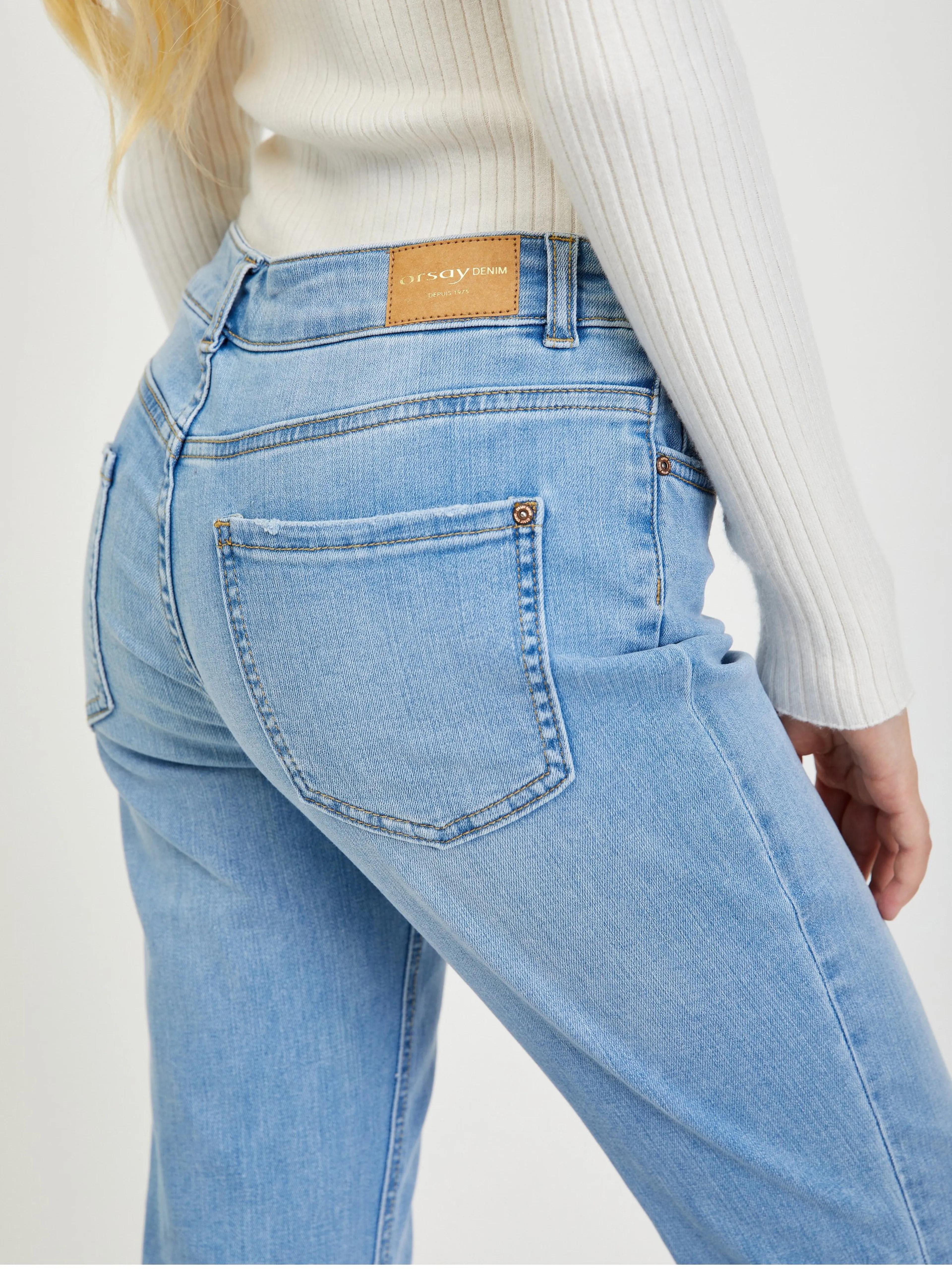 Hellblaue Damenjeans straight fit ORSAY