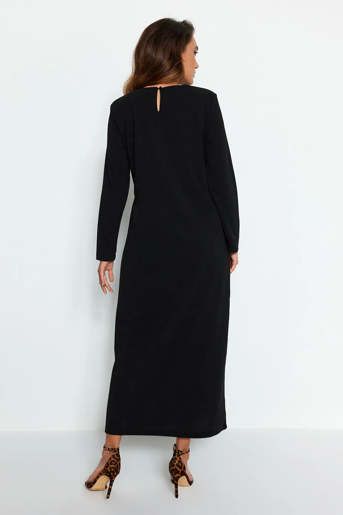 Trendyol Modest  Schwarzes Basic Scuba Crepe Strickkleid TCTSS23EB00003