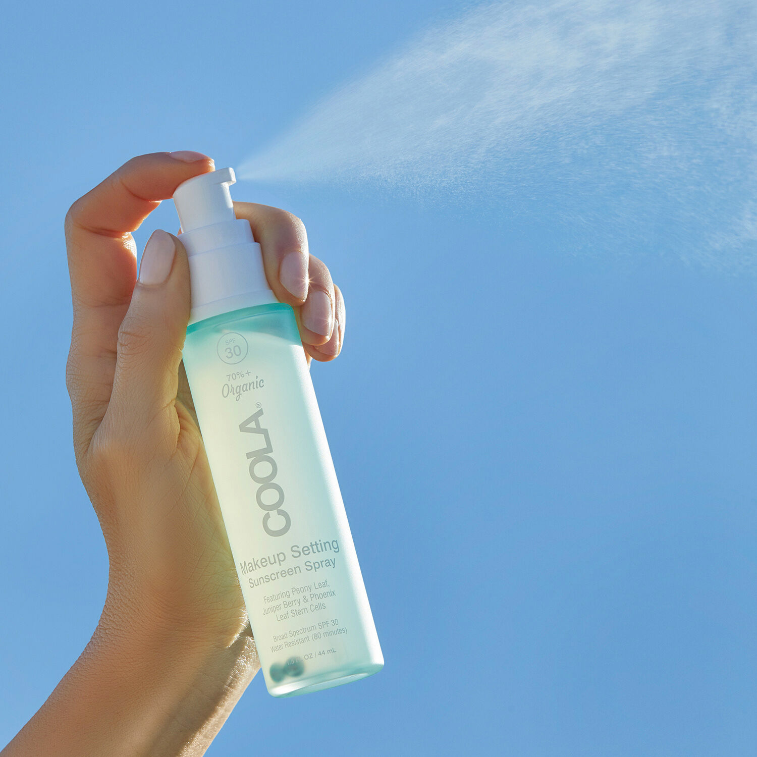 Coola Spray Solaire Visage SPF30 Fixateur Maquillage Thé Vert 44 ml