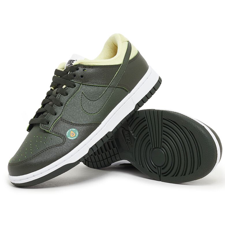 NIKE Wmns Dunk Low LX 