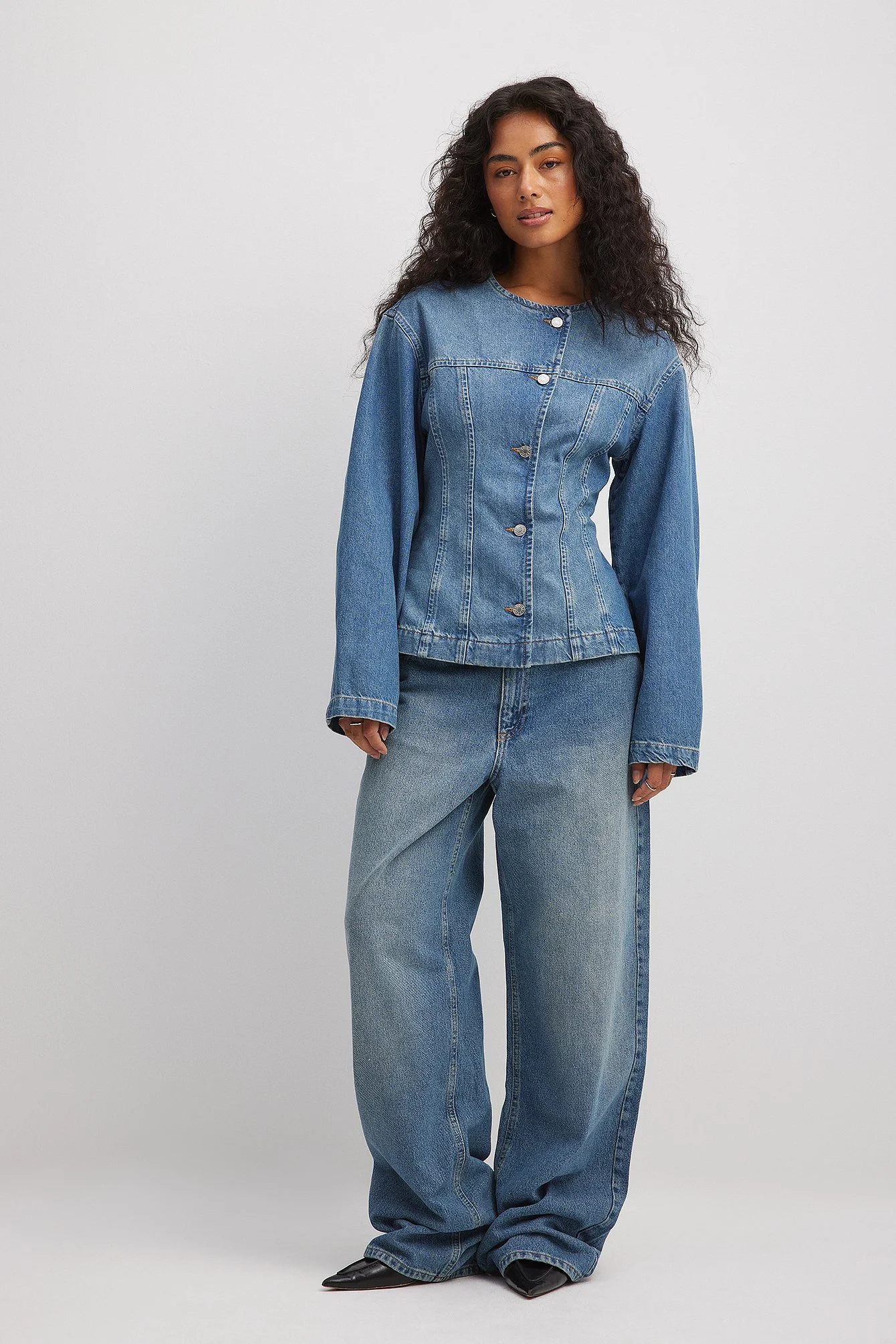 Lockere Jeans mit mittlerer Taille