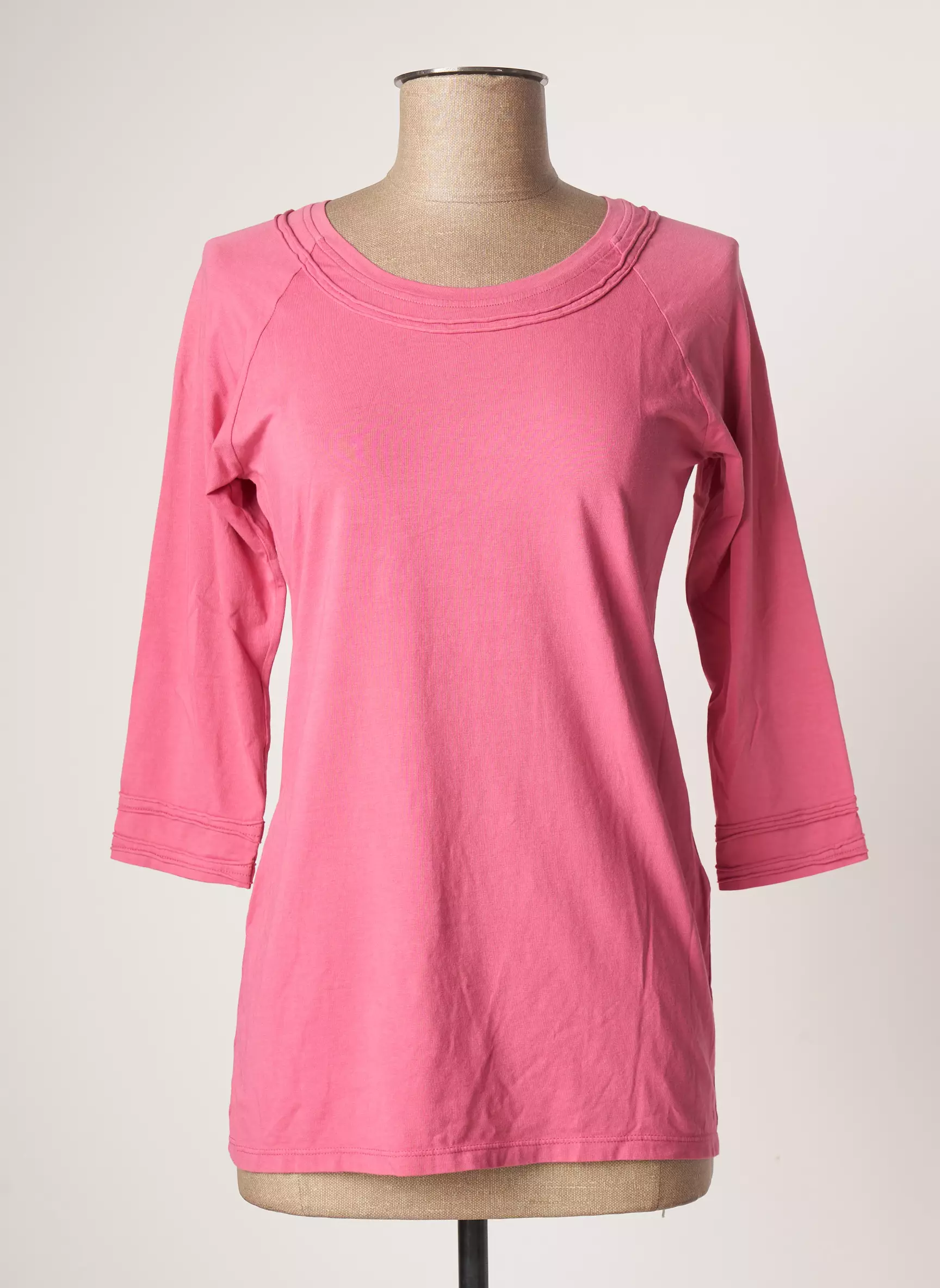 Mes Soeurs Et Moi Tshirts Femme couleur rose