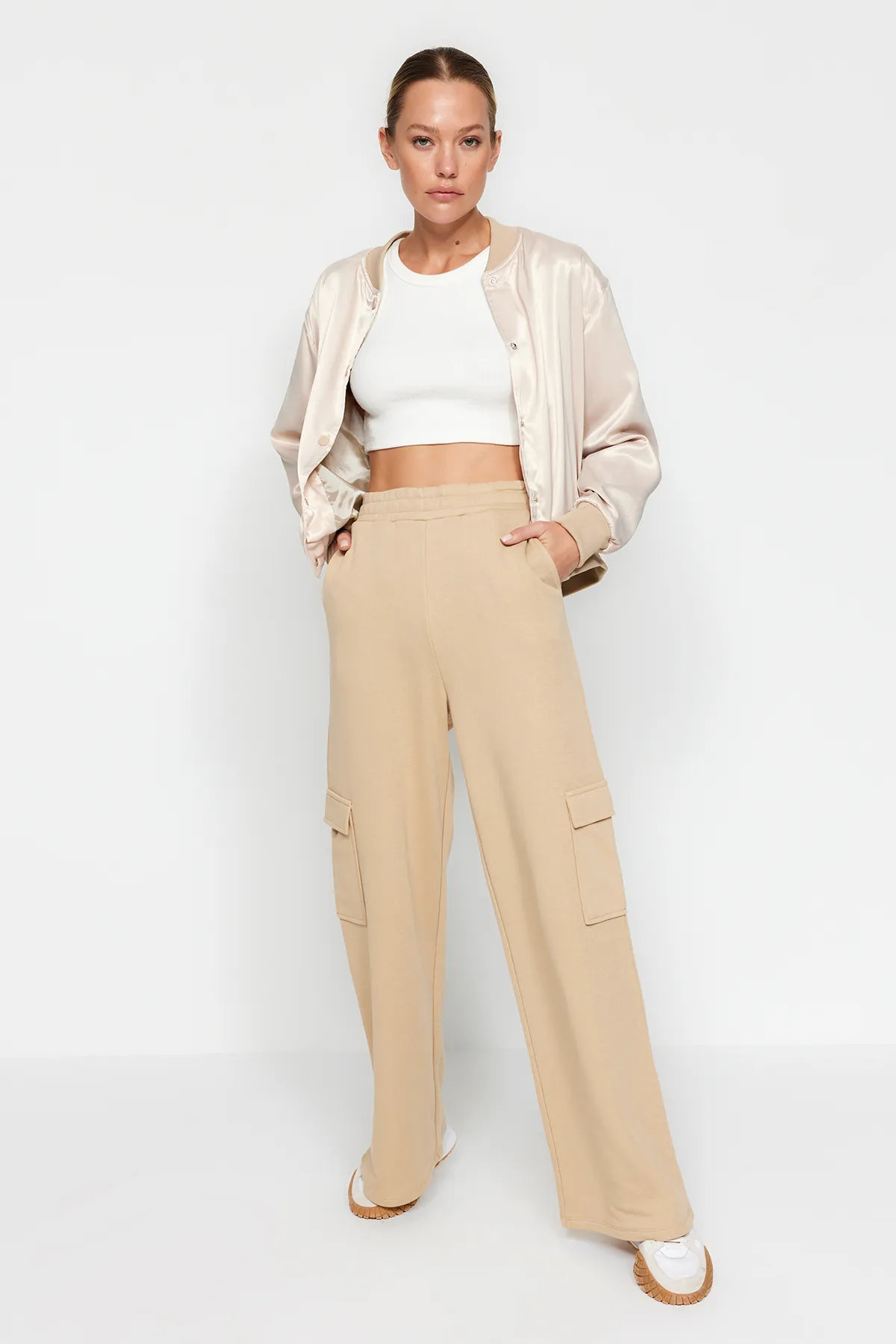 Trendyol Collection  Jogginghose - Beige - Relaxed