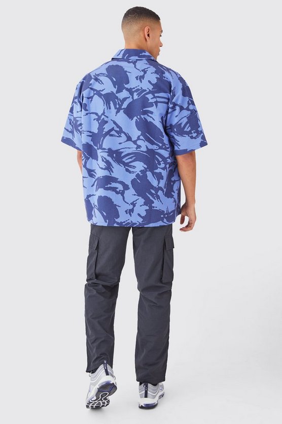 Kastiges Oversize Camouflage Hemd mit Reißverschluss