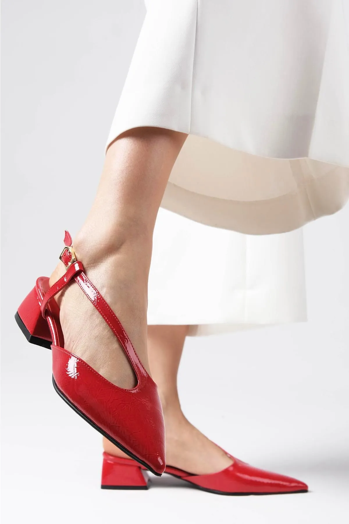 Mio Gusto  Annie Damen-Schuhe mit niedrigem Absatz aus rotem Lackleder