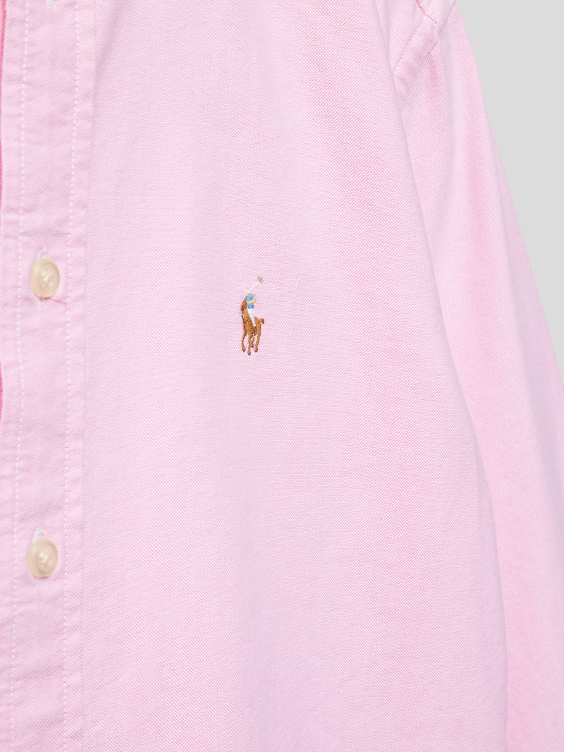 Hemd mit Button-Down-Kragen in hellrosa