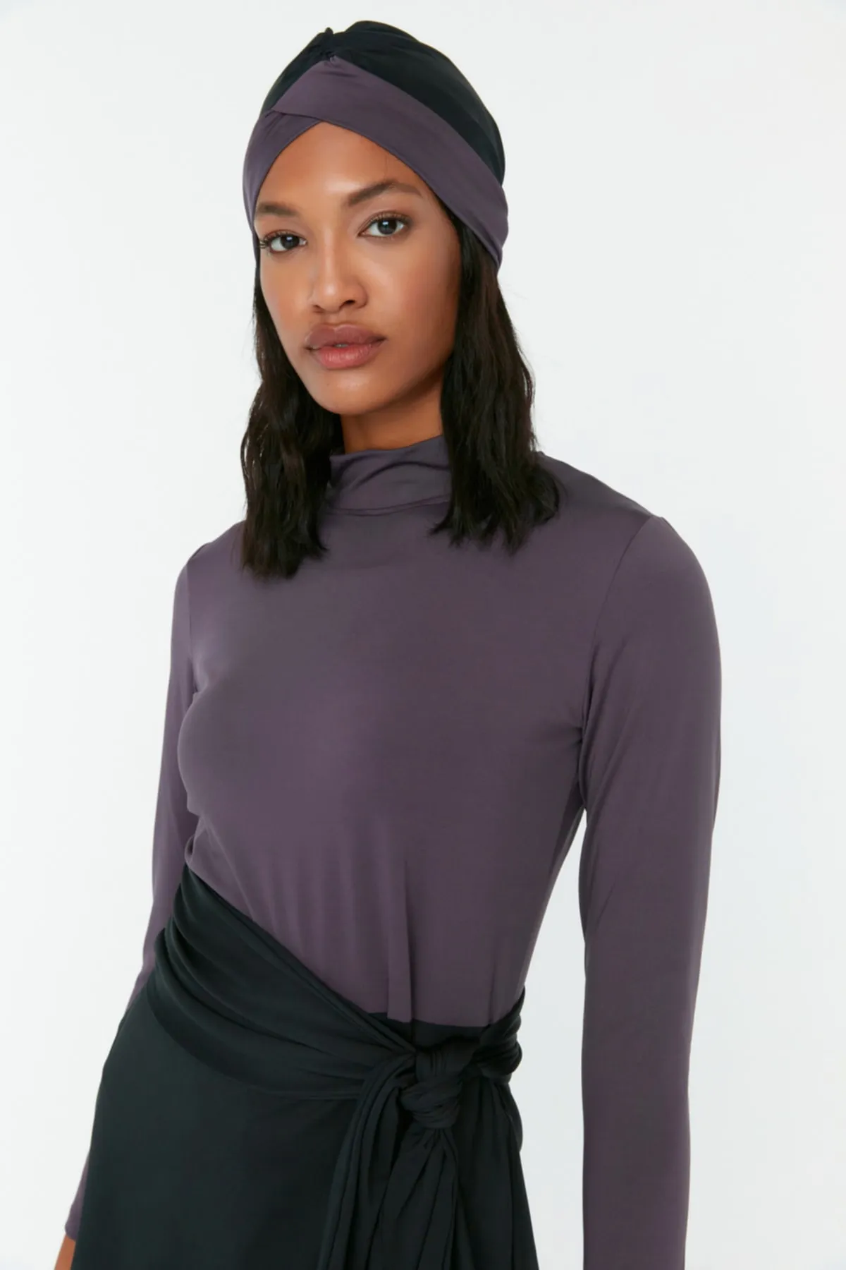 Trendyol Modest  Graues Farbblock-Langarm-Strick-4-teiliges Badeanzug-Set TCTSS22CF0028