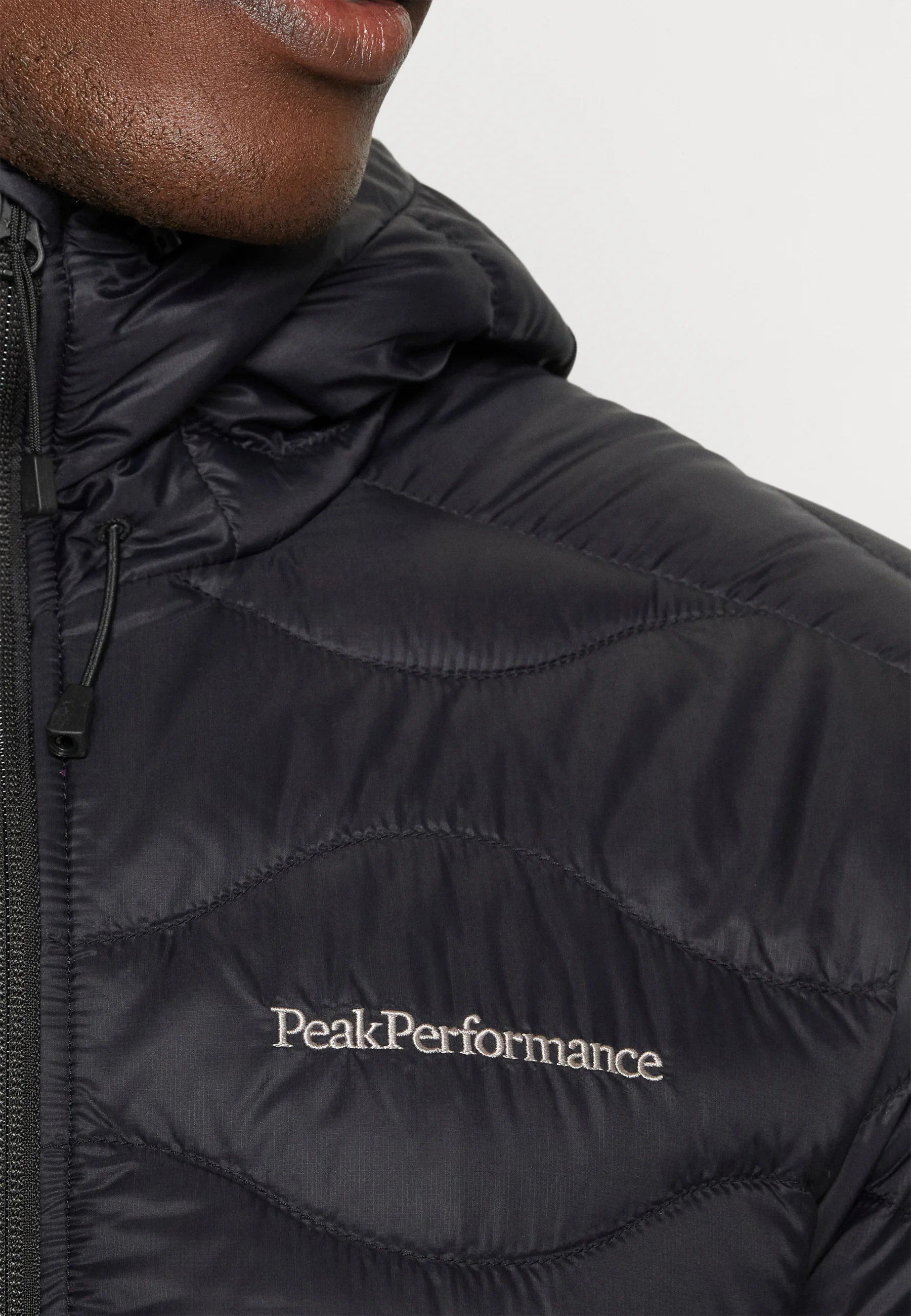 Chaqueta con capucha Peak Performance HELIUM - Chaqueta de plumas