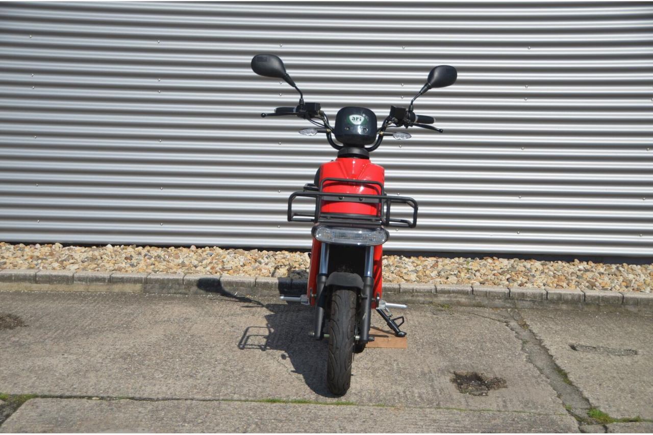 ARI Motors ARI 45 Elektroroller Lastenmoped E-Roller inkl. Speditionskosten & vor Ort Einweisung