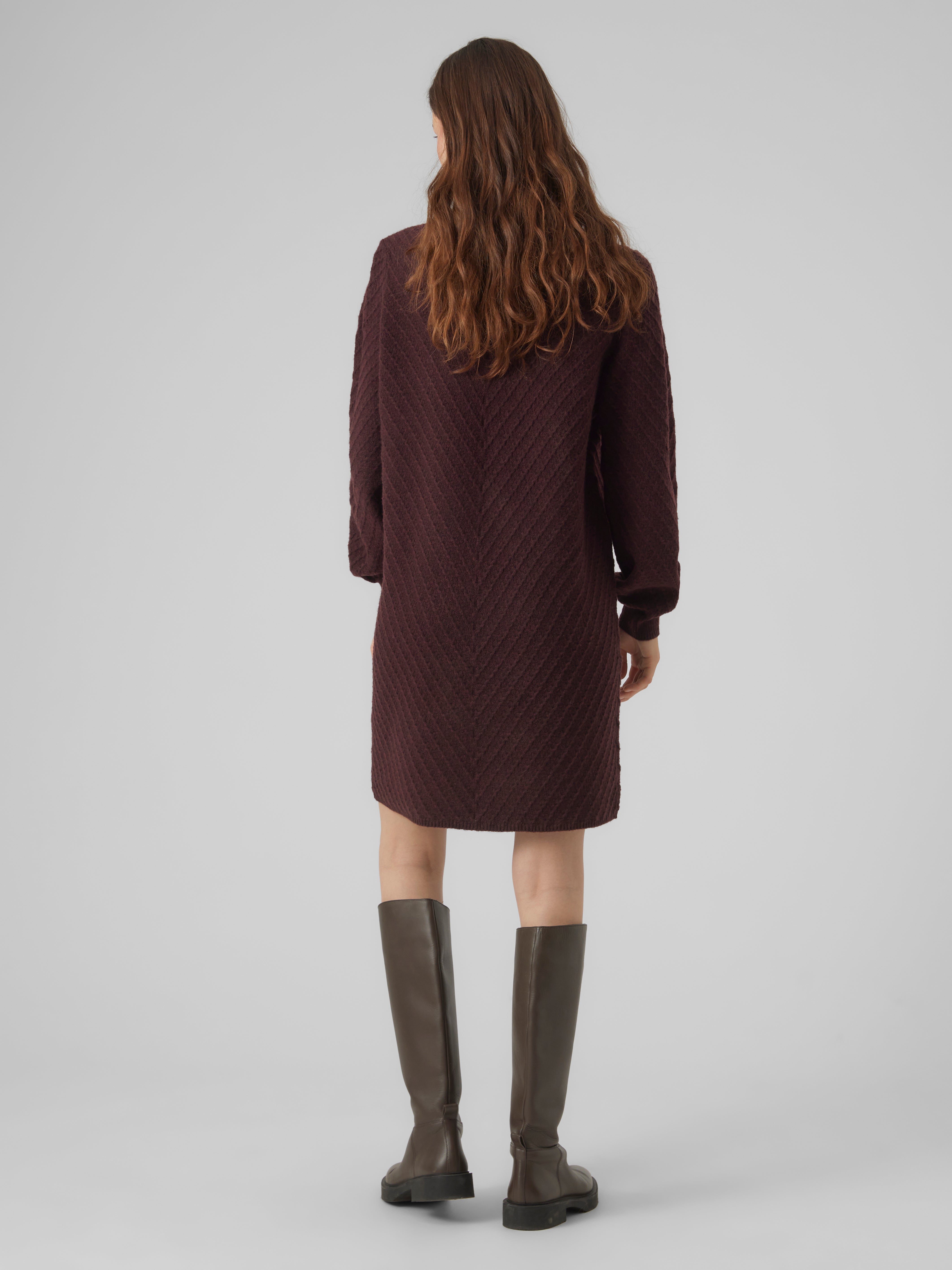 VMANJASTINNA Midikleid