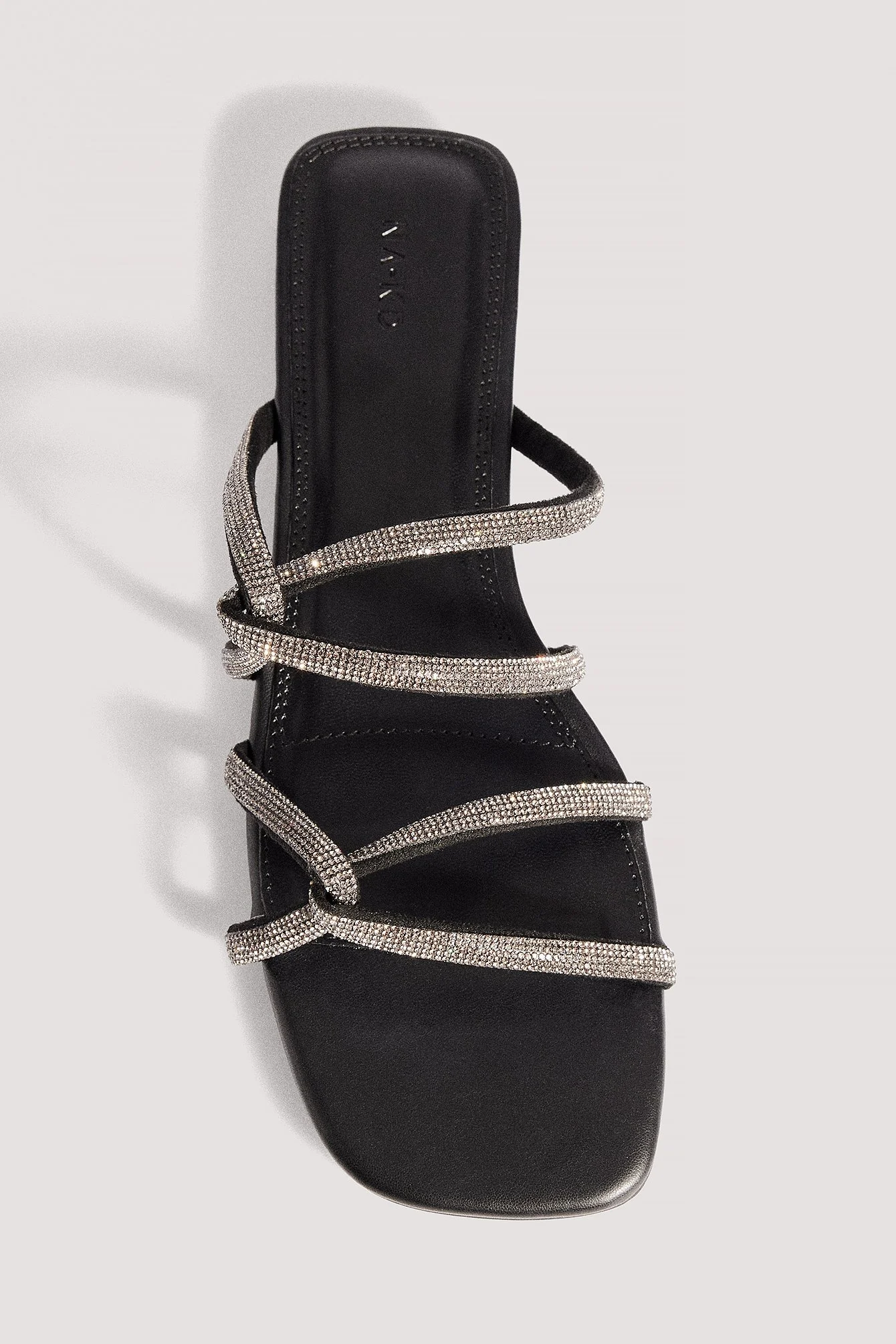 Flache Riemchensandalen