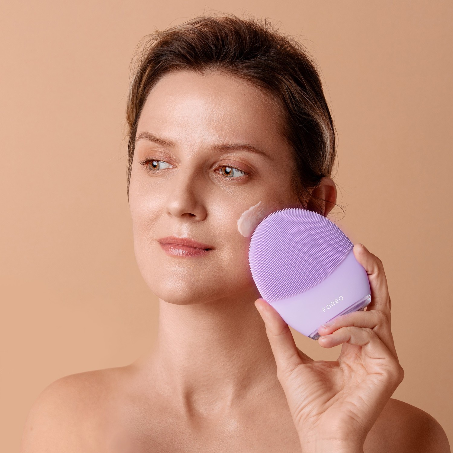 FOREO Supercharged HA+PGA trīskāršas darbības intensīvs mitrinātājs
