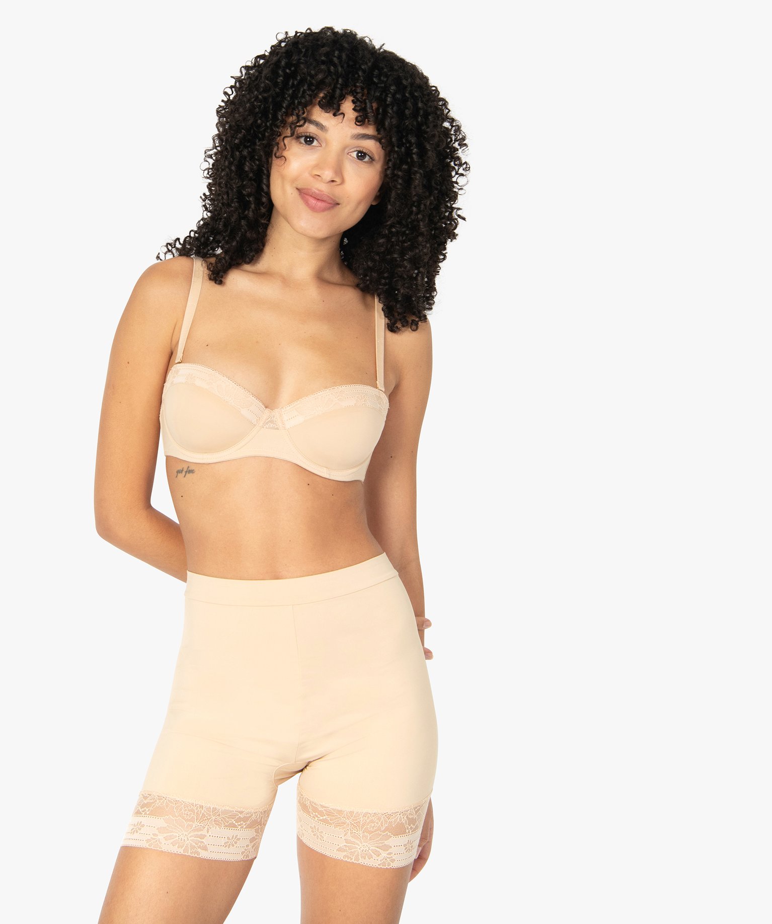 Soutien-gorge balconnet en microfibre et dentelle beige | GEMO