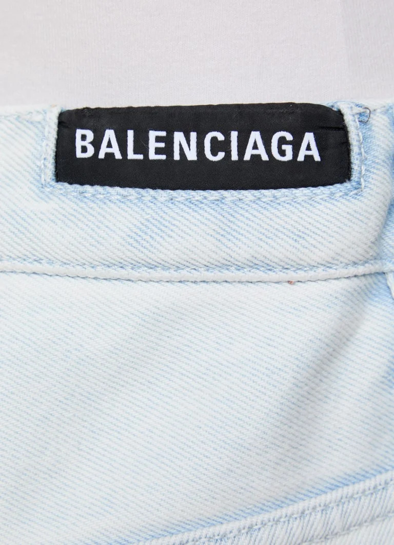 Τζιν Balenciaga με φαρδιά μπατζάκια και χαμηλό άνοιγμα, ανοιχτόχρωμο