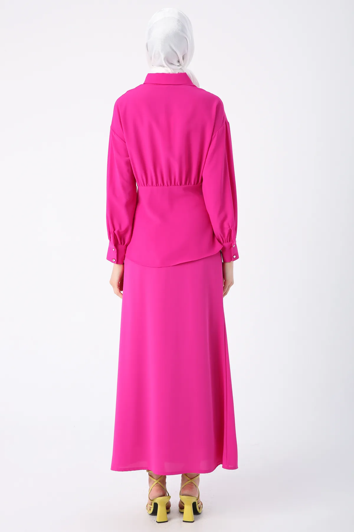 ALLDAY  Fuchsia-Taillenraffung, detailliertes, stilvolles, geknöpftes Chiffon-Blusenrock-Set