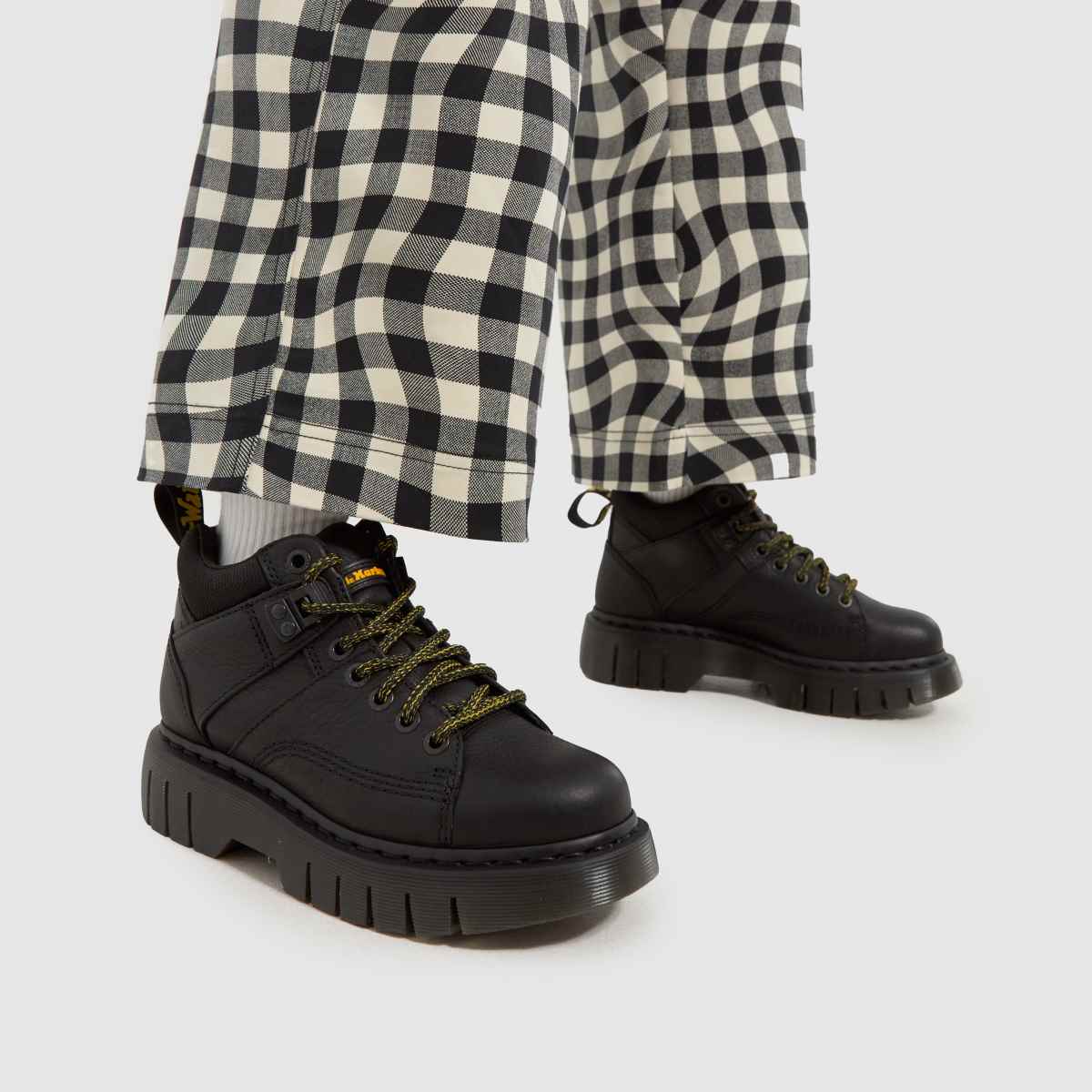 Dr Martens – Woodard – Svarta vandrarstövlar
