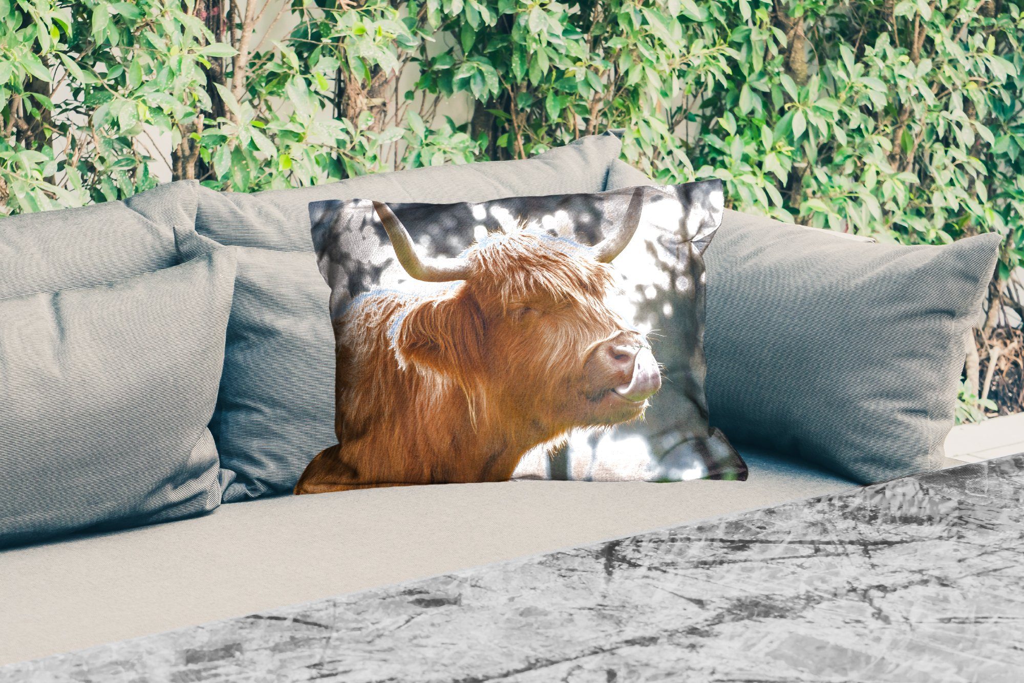 MuchoWow Dekokissen Schottischer Hochländer - Kuh - Frühling - Tiere, Outdoor-Dekorationskissen, Polyester, Dekokissenbezug, Kissenhülle