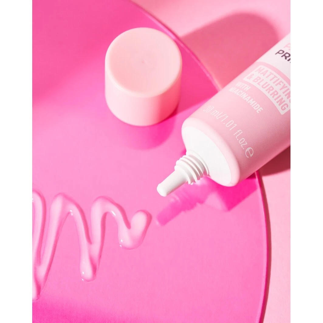 Baza pod makijaż Essence PORELESS PARTNER