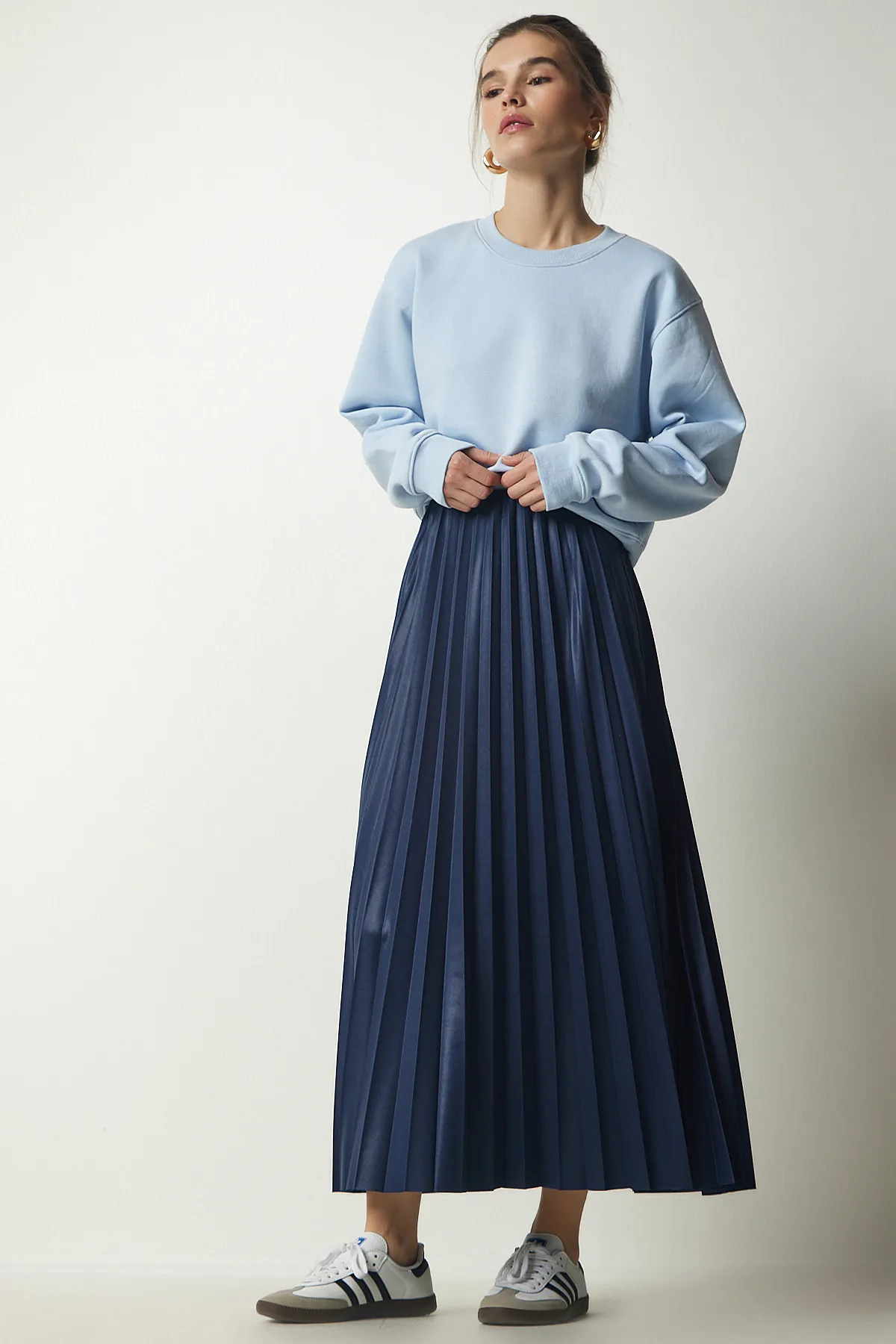 Happiness İstanbul  Marineblauer, langer Plisseerock für Damen LJ00001
